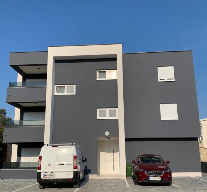 Adria-Appartment-Island-Vir #Sea #Beach #Wifi #Privateparking #Netflix Exterior photo
