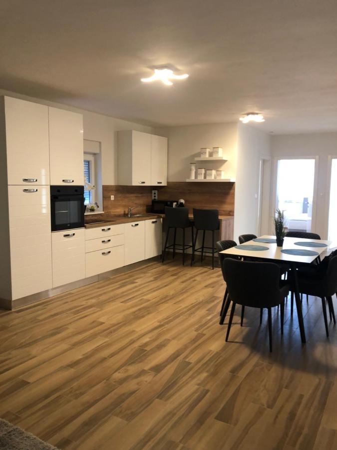 Adria-Appartment-Island-Vir #Sea #Beach #Wifi #Privateparking #Netflix Exterior photo