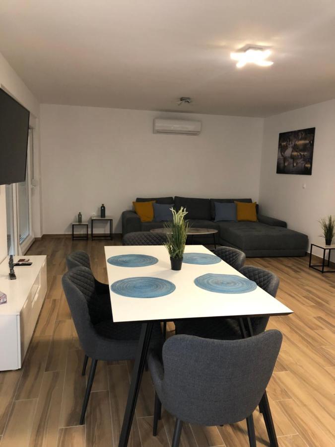 Adria-Appartment-Island-Vir #Sea #Beach #Wifi #Privateparking #Netflix Exterior photo