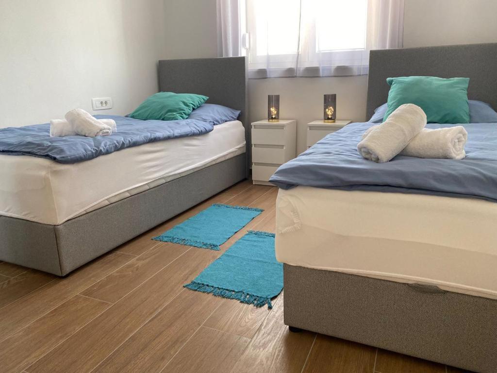 Adria-Appartment-Island-Vir #Sea #Beach #Wifi #Privateparking #Netflix Exterior photo